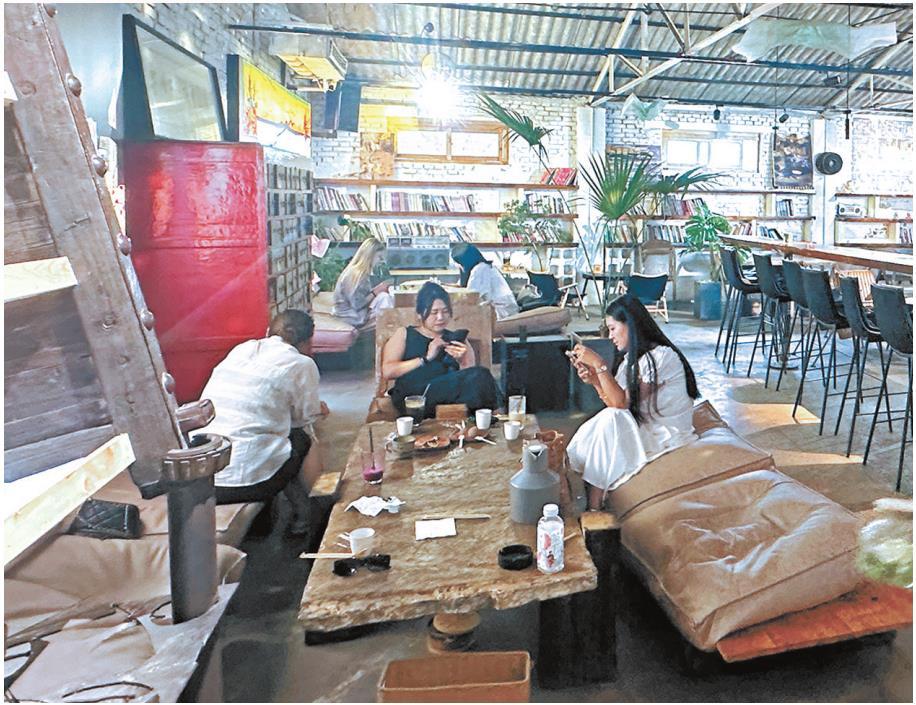 到村里，寻找不一样的诗与远方